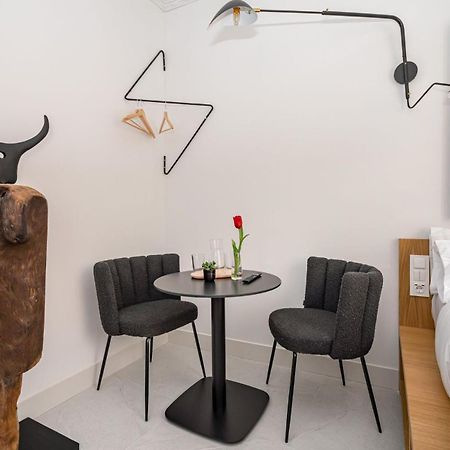 Centric Creative Rooms Мадрид Экстерьер фото