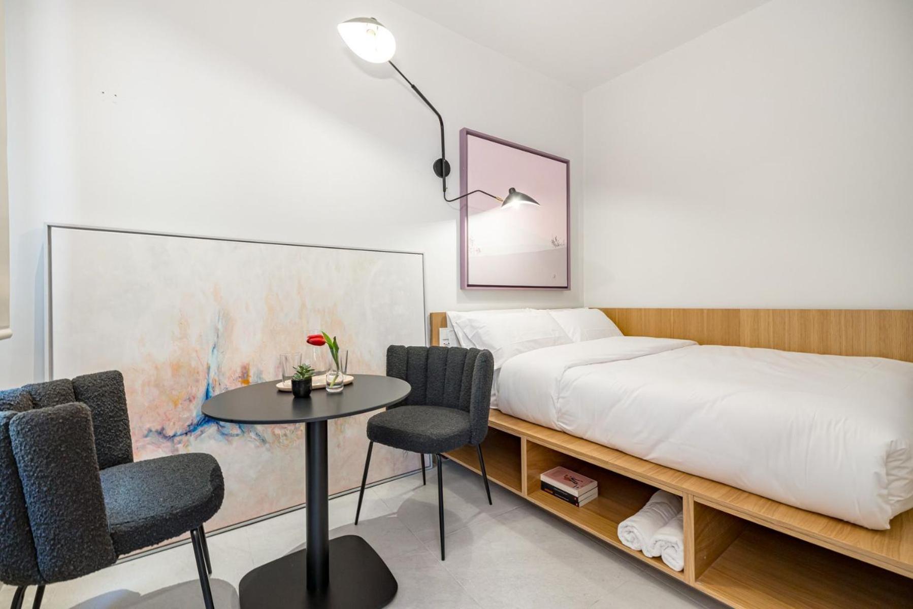 Centric Creative Rooms Мадрид Экстерьер фото