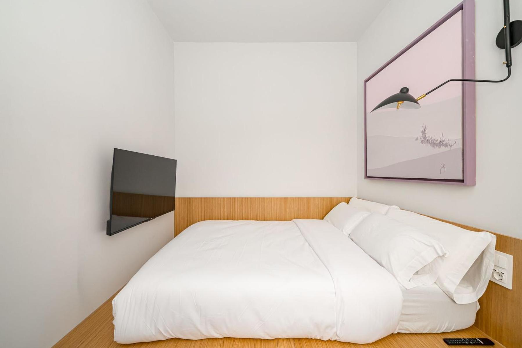Centric Creative Rooms Мадрид Экстерьер фото